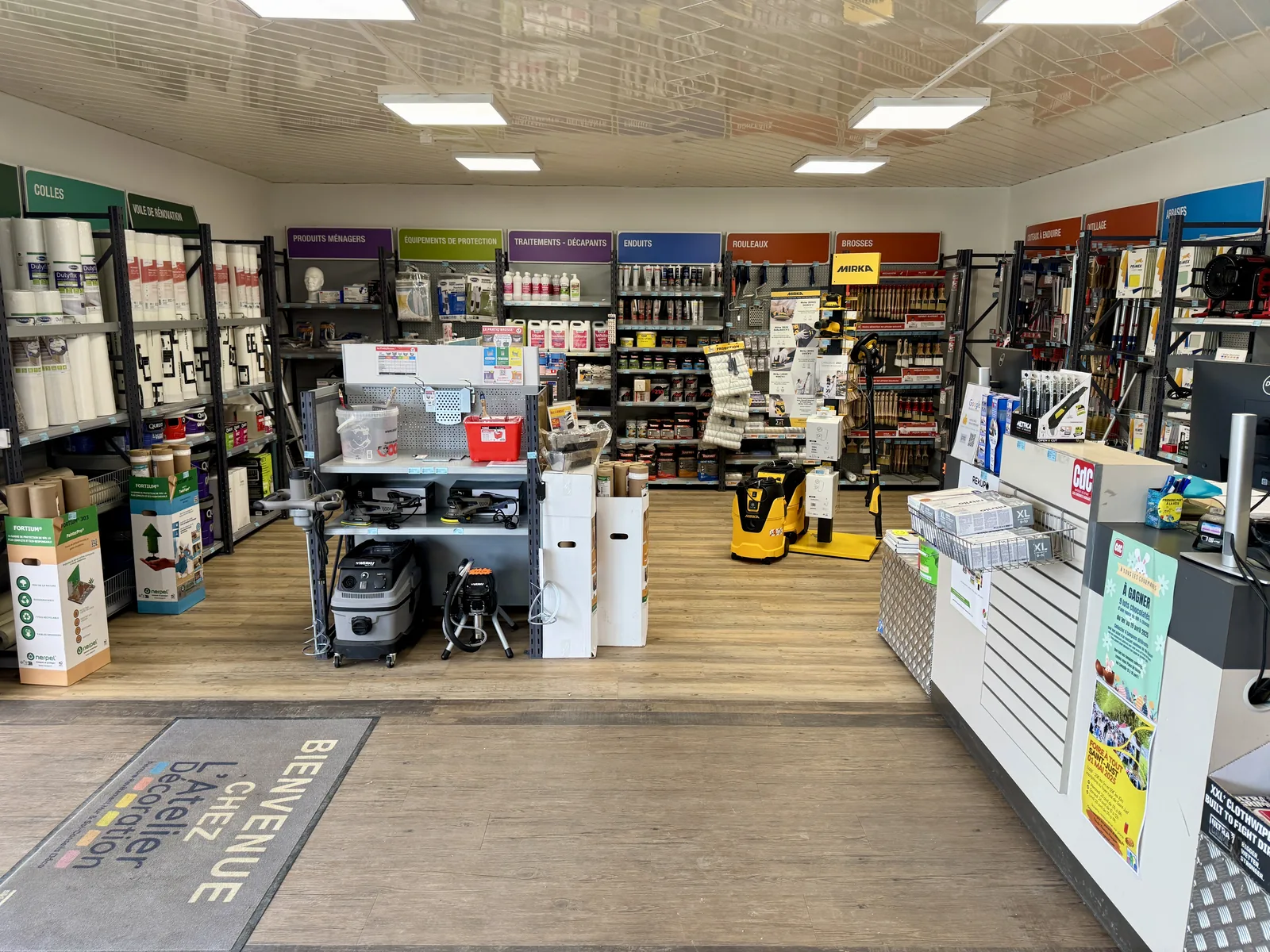Boutique L'Atelier Décoration à Saint-Marcel, près de Vernon — magasin de peinture et décoration